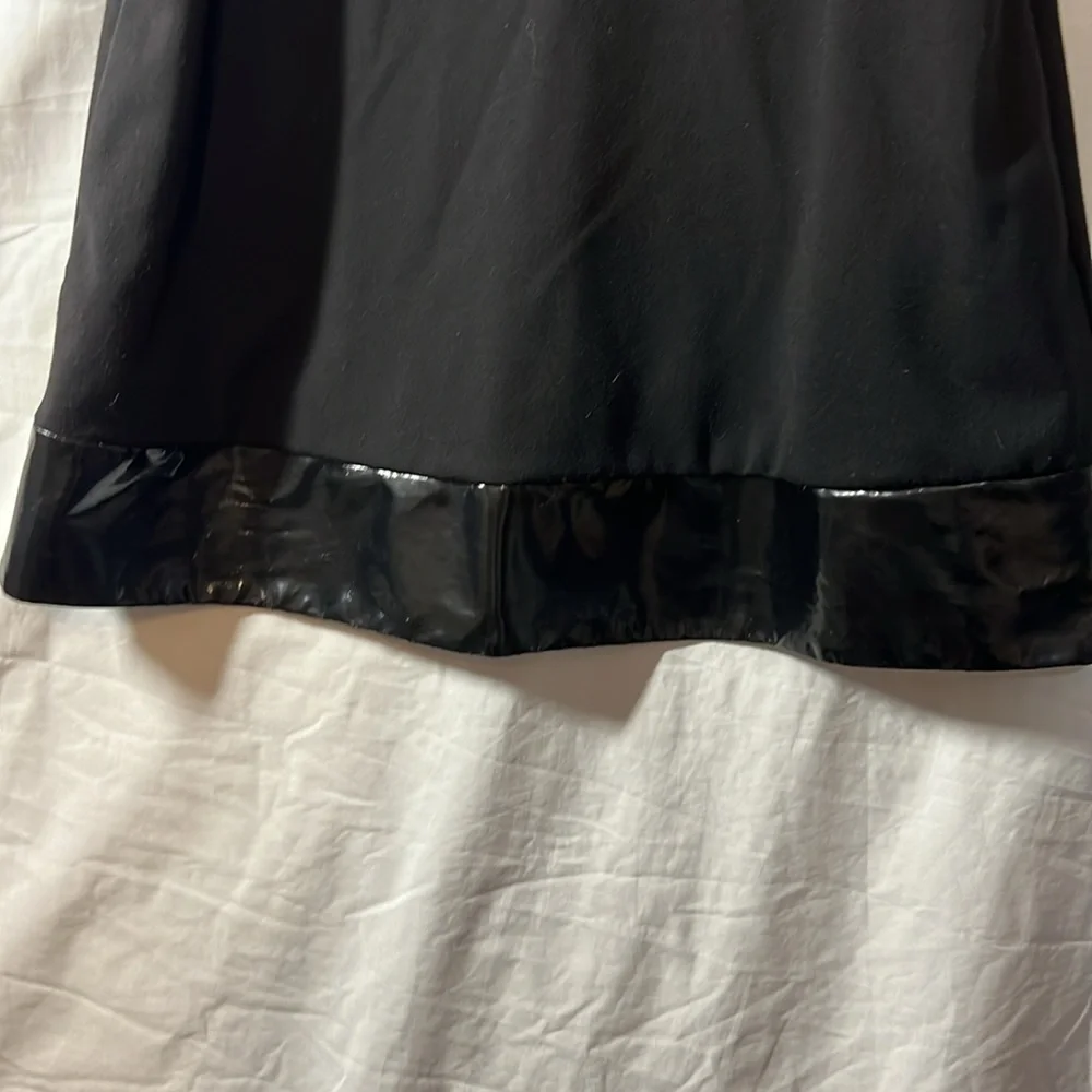 SANDRO Sportswear Black Sleeveless V-Neck Mini Dress - Picture 2 of 5